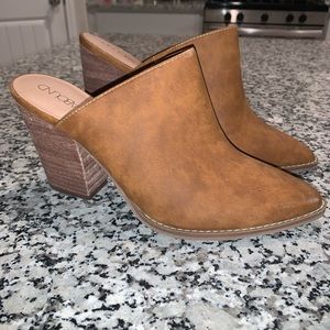 Abound Women’s booties sz 7.5